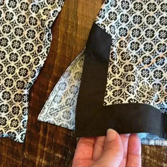 Tory Burch | Cream & Brown Print Scoop Neck Blouse, 100% Silk Shell - Picture 4 of 6